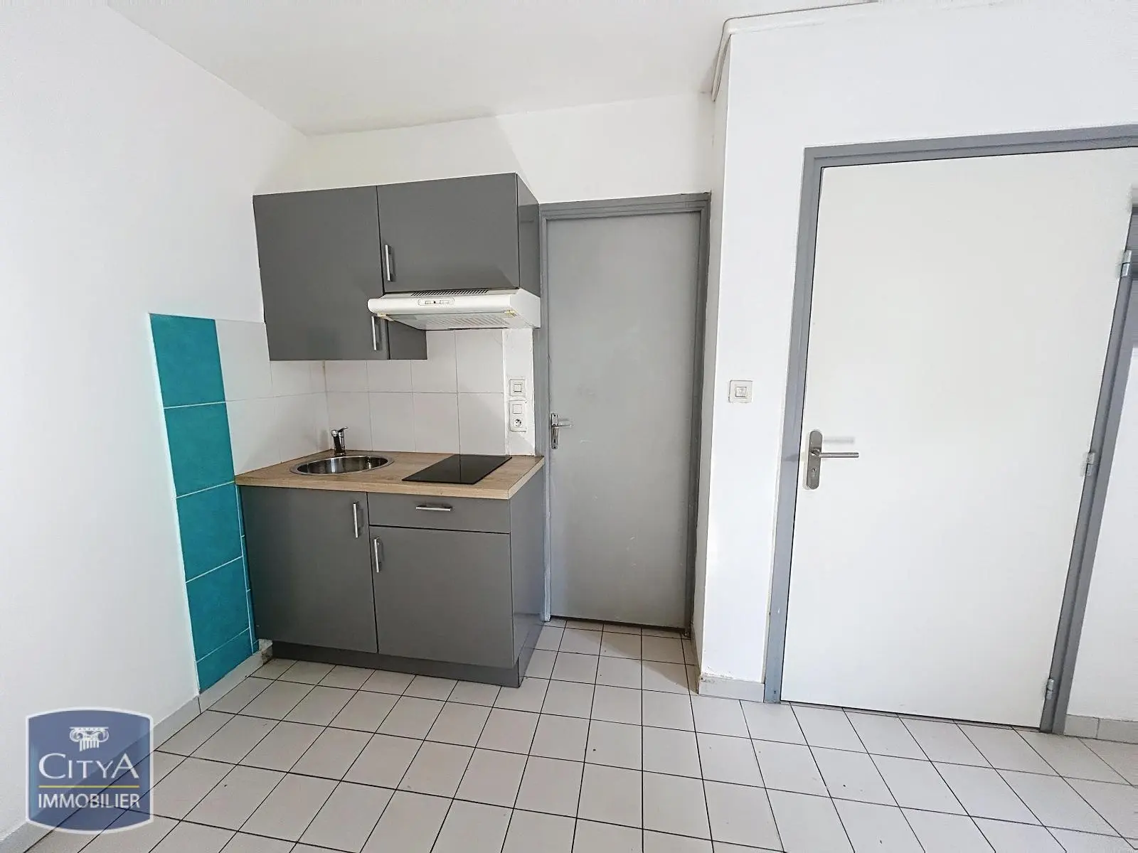 Photo 3 Appartement 1 pièce 20.76m²