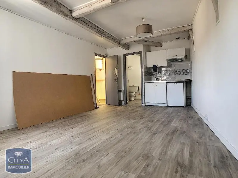 Photo 1 Appartement 1 pièce 23.81m²