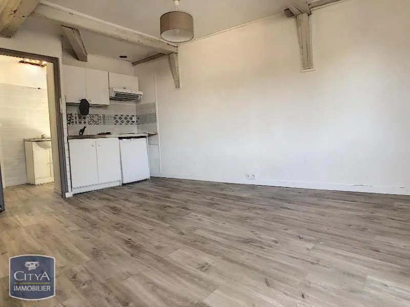 Photo 2 Appartement 1 pièce 23.81m²