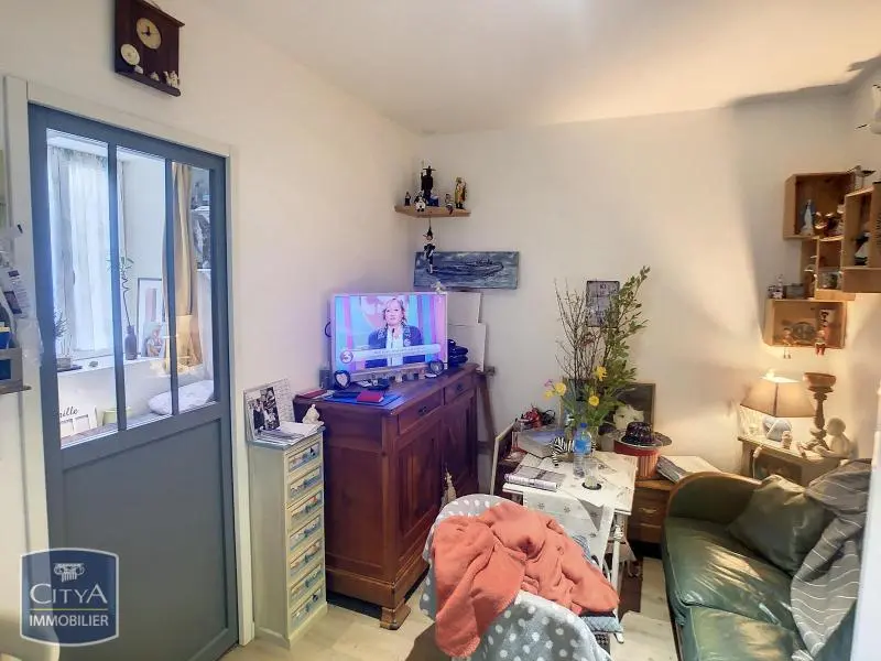 Photo 3 Appartement 1 pièce 24.86m²