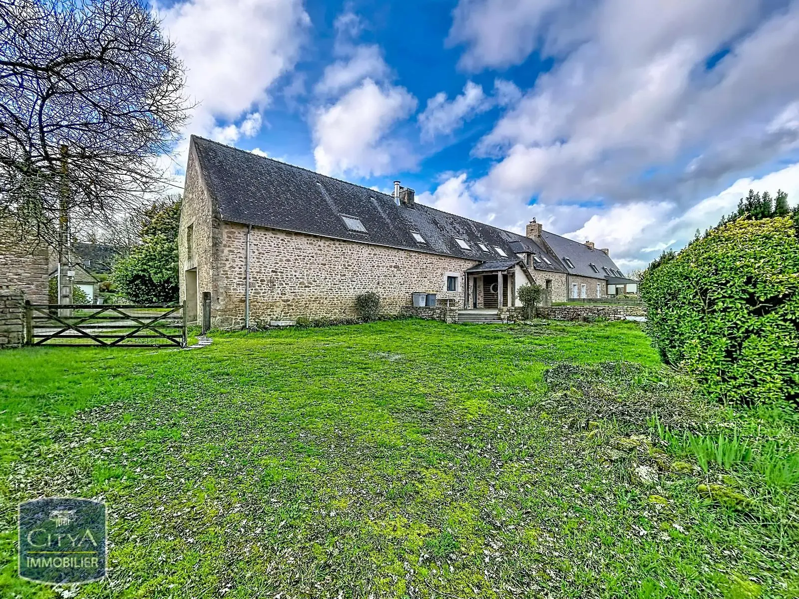 Photo 1 Maison 5 pièces 194m²