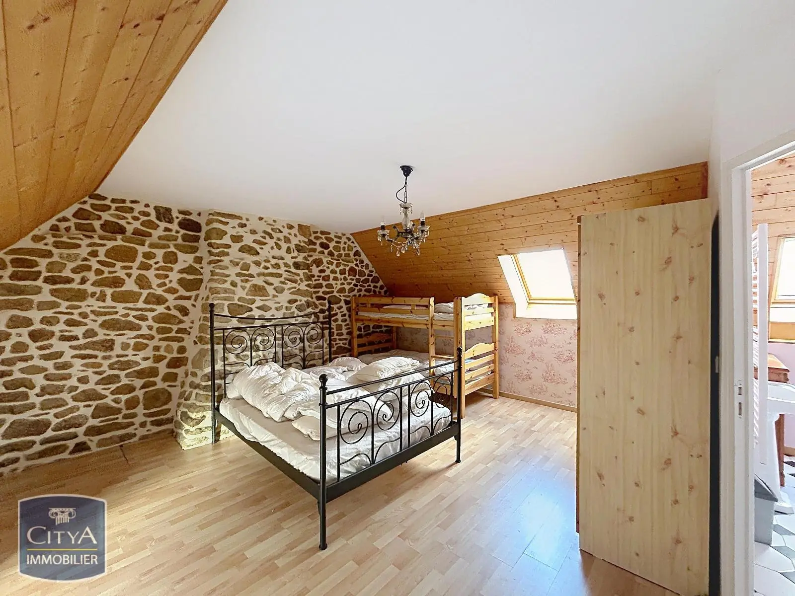 Photo 7 Maison 5 pièces 194m²