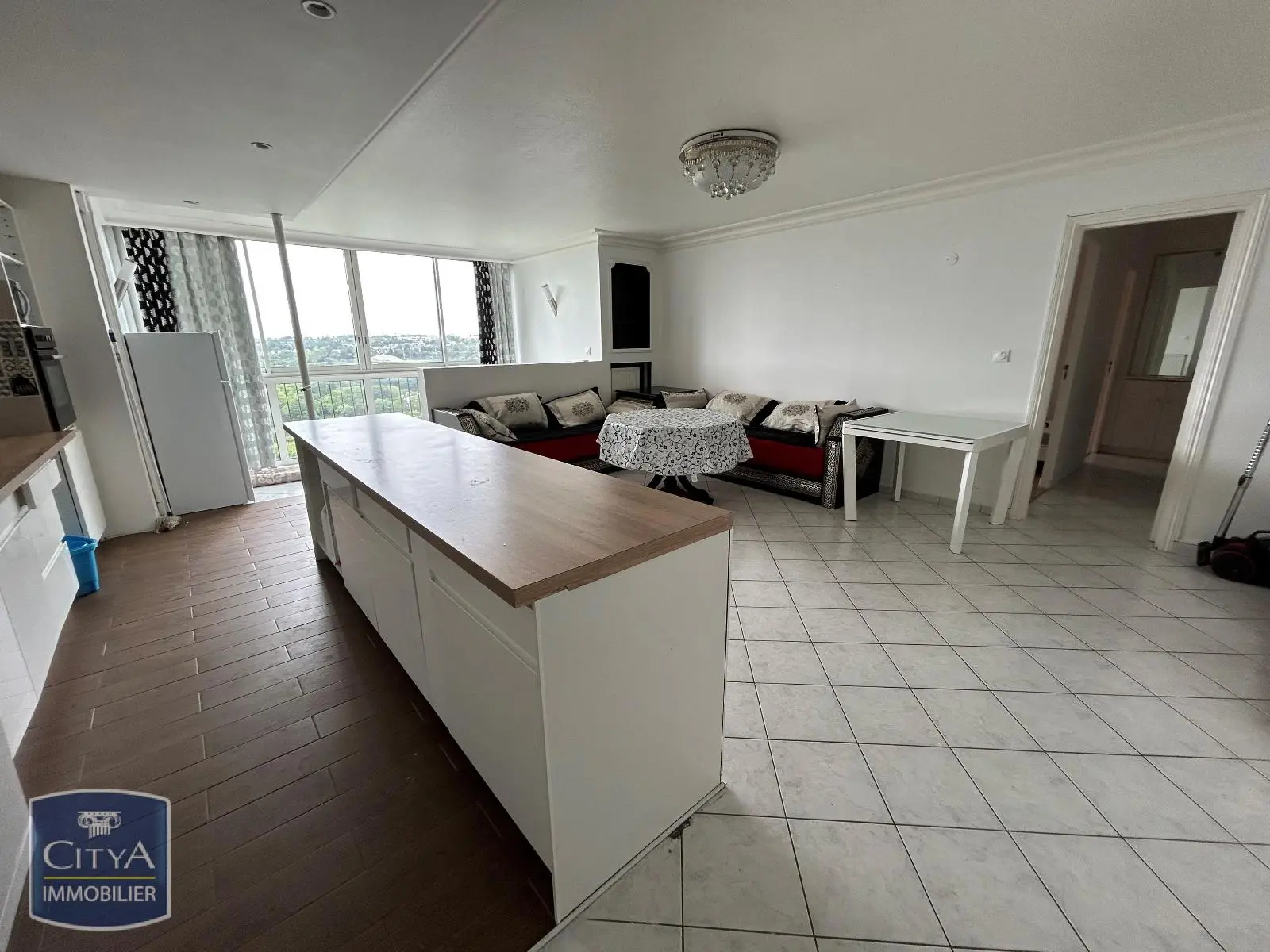 Photo 1 Appartement 5 pièces 93.55m²