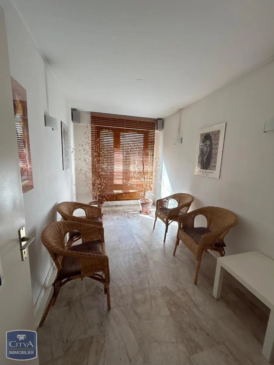 Photo 4 Local Professionnel 4 pièces