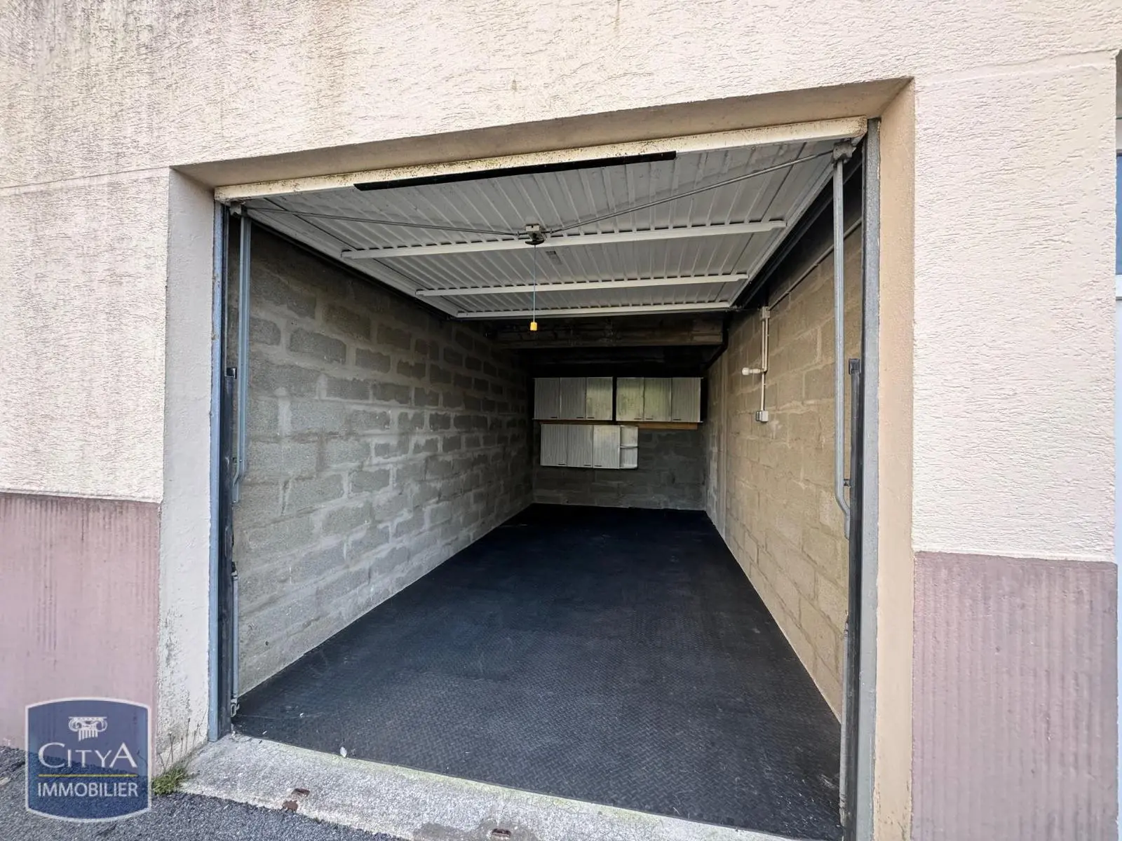 Location garage fermé BREST proche Boulevard Montaigne
