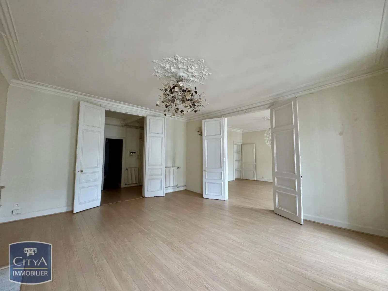Photo 3 Appartement 5 pièces 166.43m²