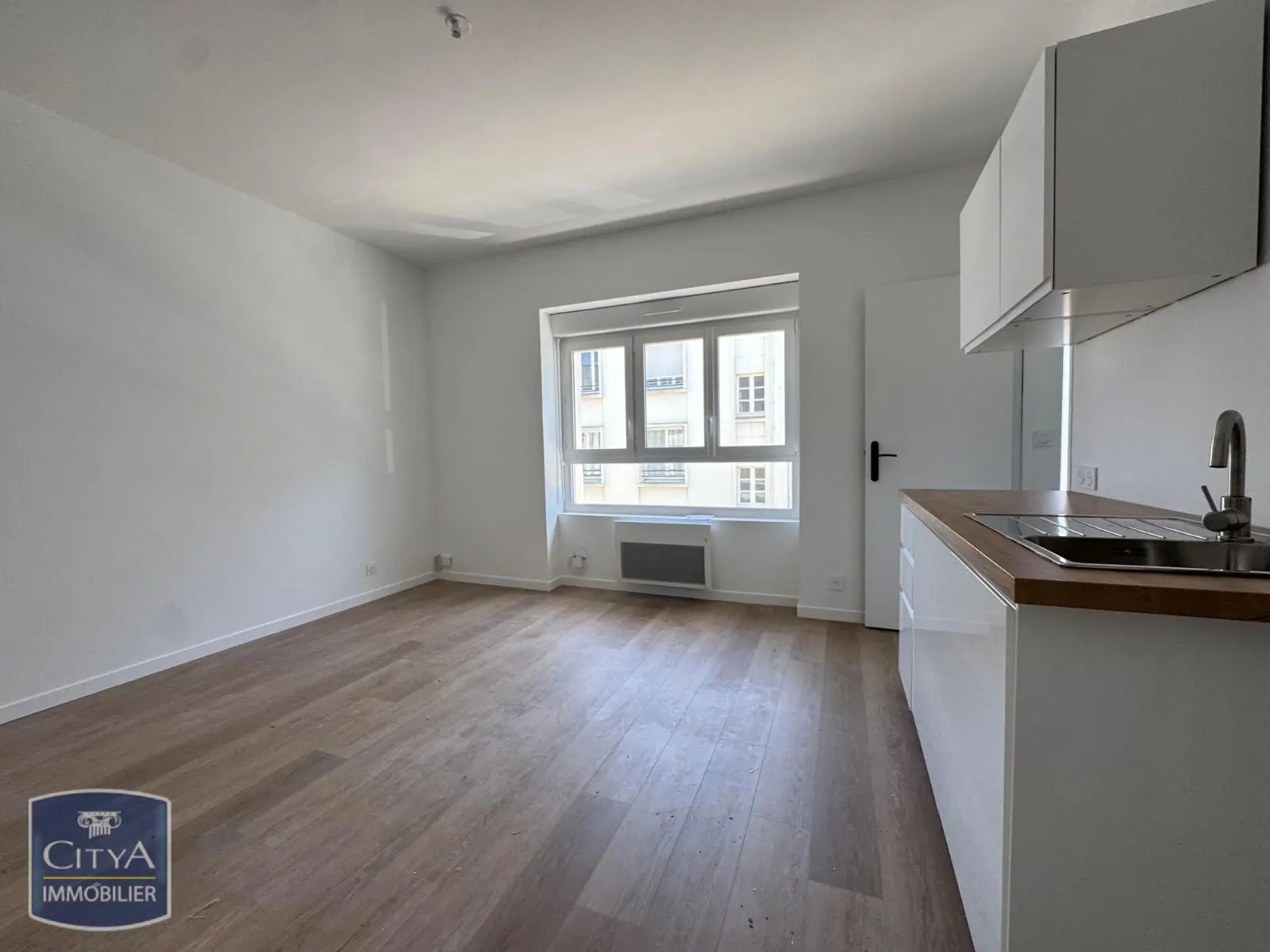 Photo 2 Appartement 1 pièce 21.35m²