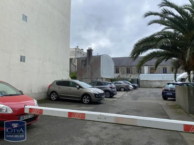 Parking aérien RUE JEAN JAURES