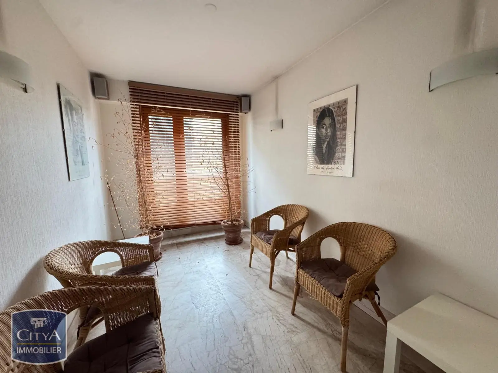 Photo 3 Local Professionnel 4 pièces