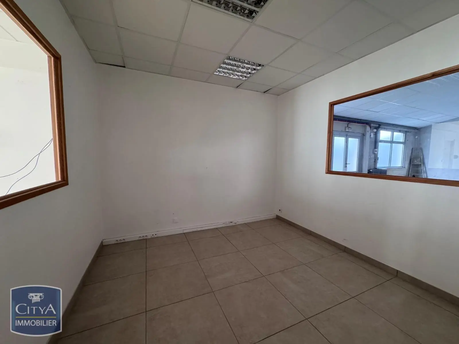 Photo 6 Local Commercial 120.88m²