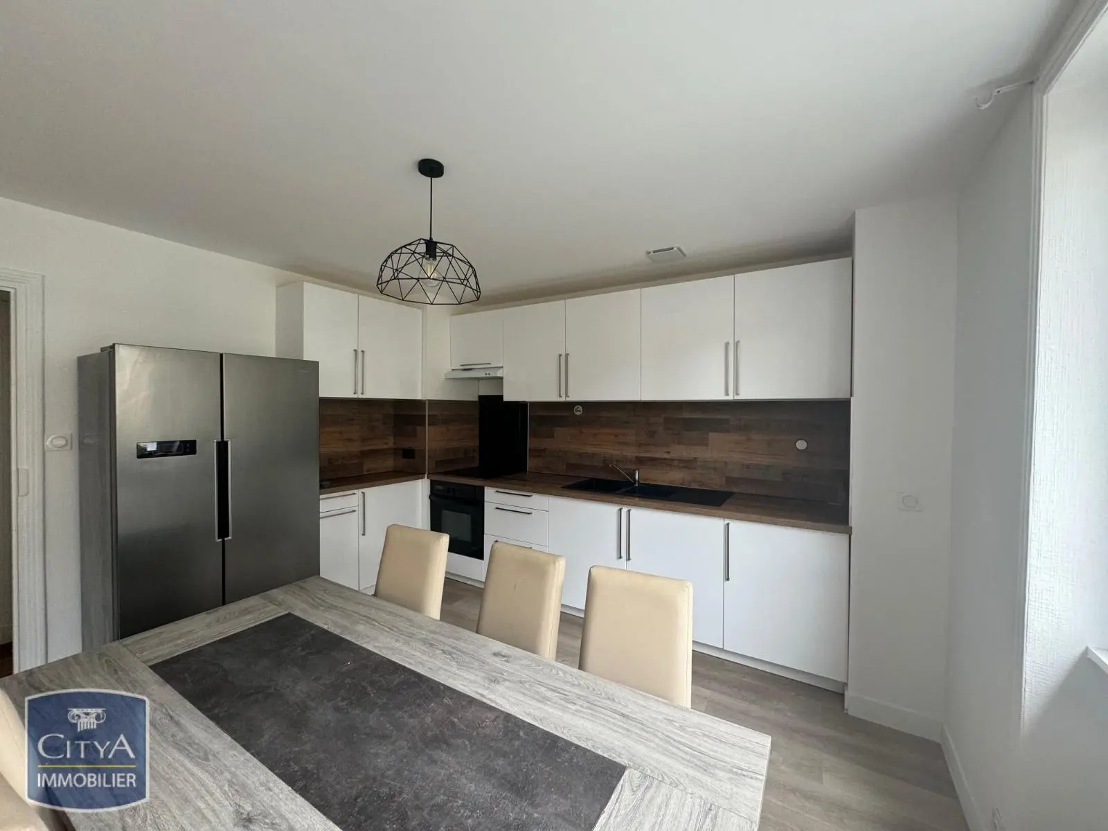 Photo 1 Appartement 2 pièces 55.92m²