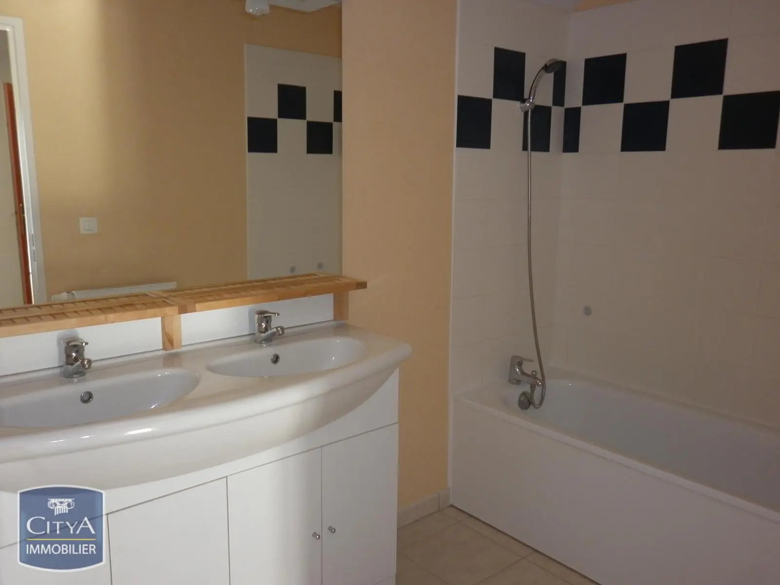 Location T4 BREST Kérinou