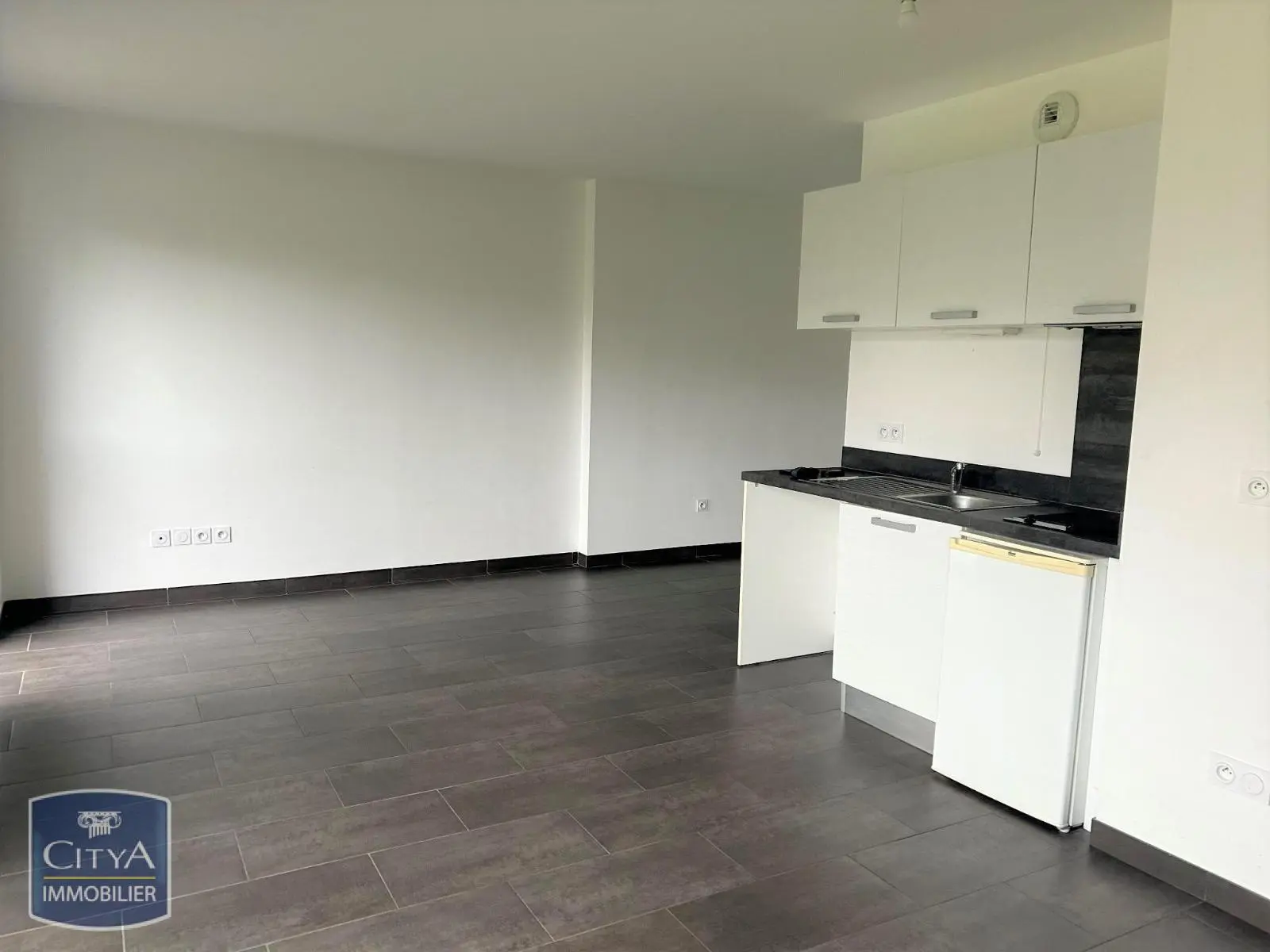 Photo 1 Appartement 1 pièce 34.79m²