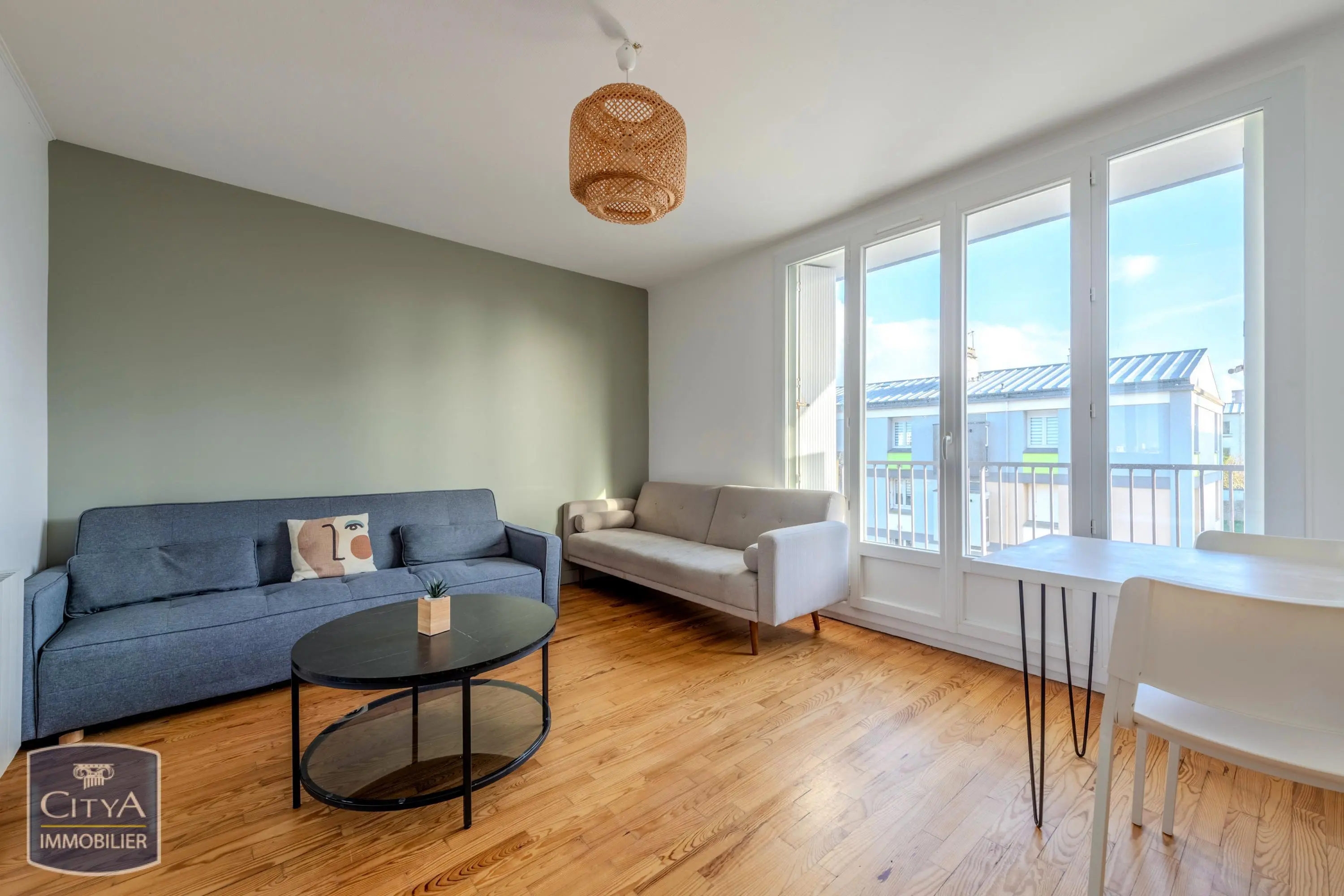 Photo 2 Appartement 5 pièces 84m²