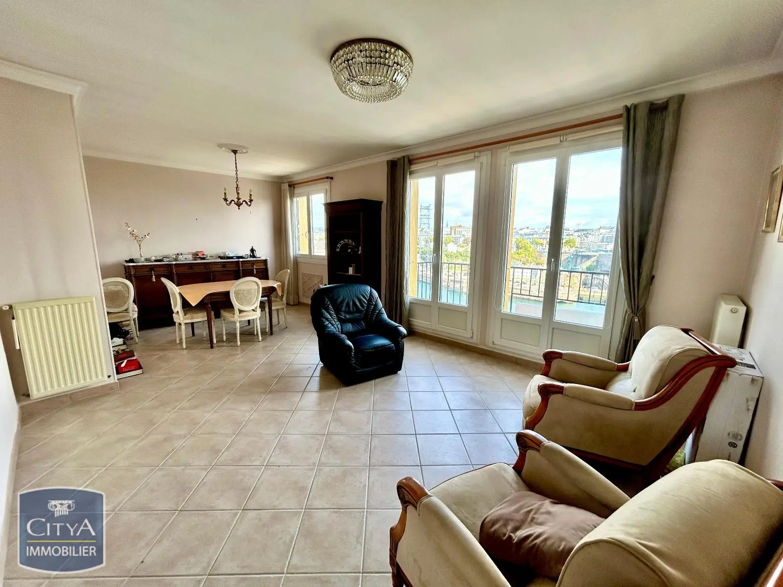 Photo 2 Appartement 4 pièces 81.87m²