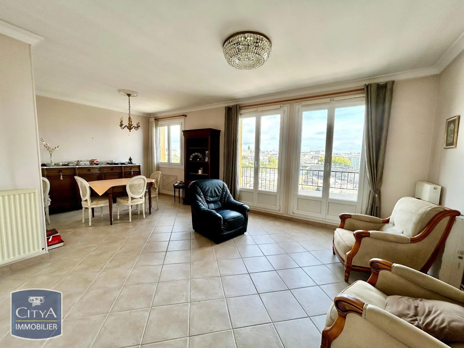 Photo 2 Appartement 4 pièces 81.87m²