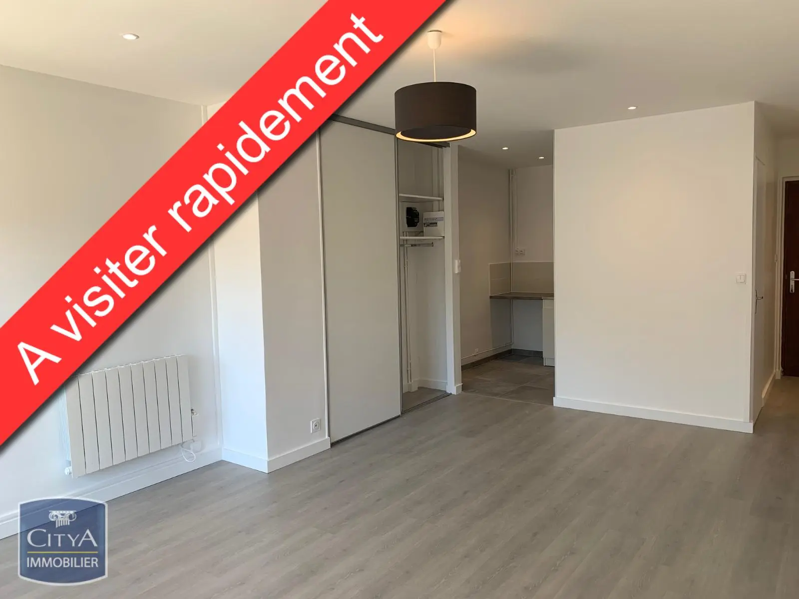 Photo 1 Appartement 1 pièce 31.2m²