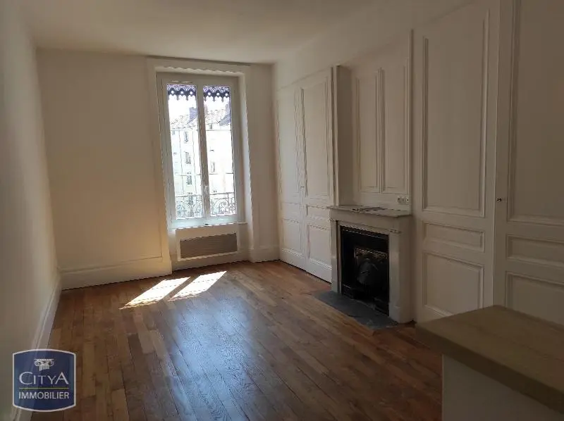 Photo 2 Appartement 3 pièces 47.39m²