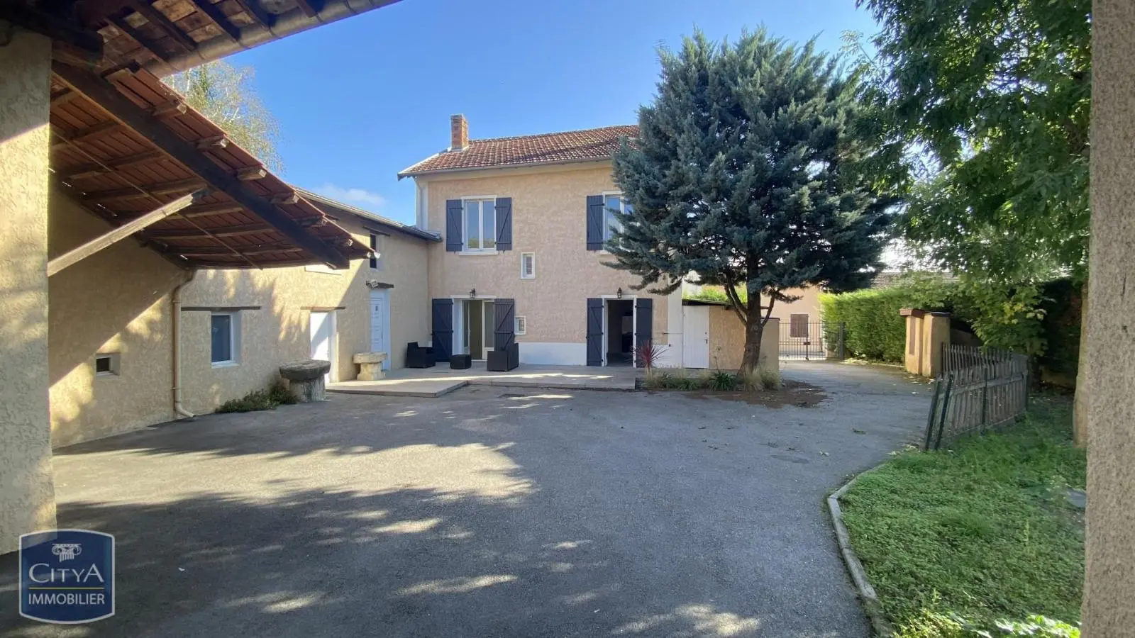 Photo 1 Appartement 6 pièces 124.59m²