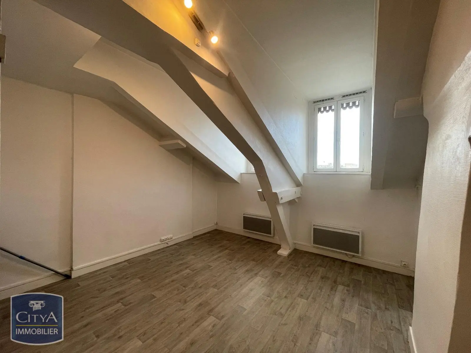 Photo 2 Appartement 1 pièce 21.9m²