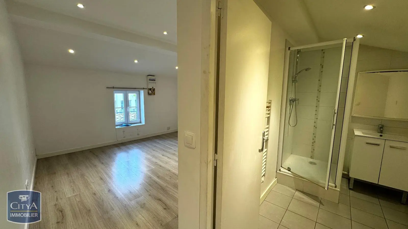 Photo 2 Appartement 1 pièce 22.29m²