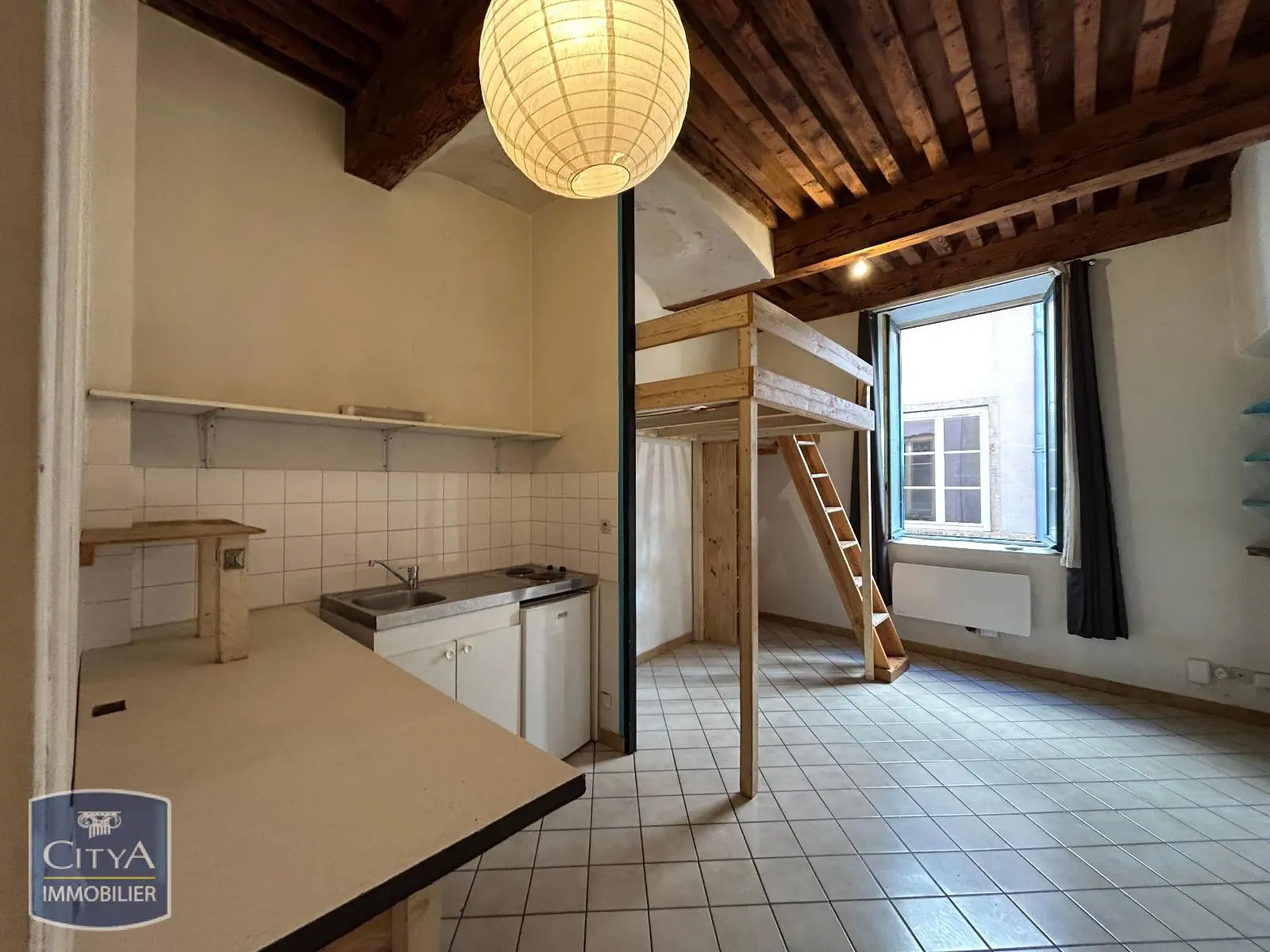 Photo 1 Appartement 1 pièce 21.5m²