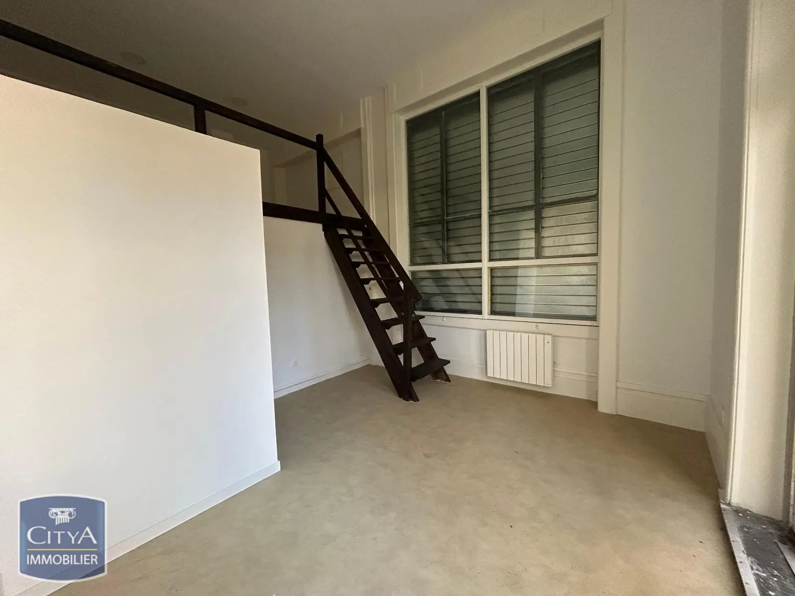 Photo 2 Local Commercial