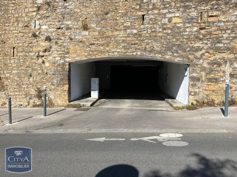 Photo 1 Parking 14m²