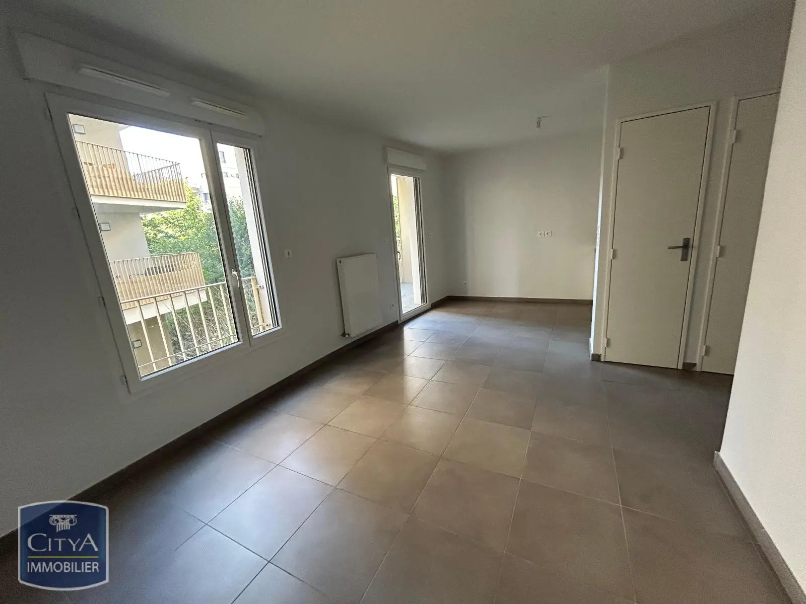 Photo 1 Appartement 1 pièce 27.95m²
