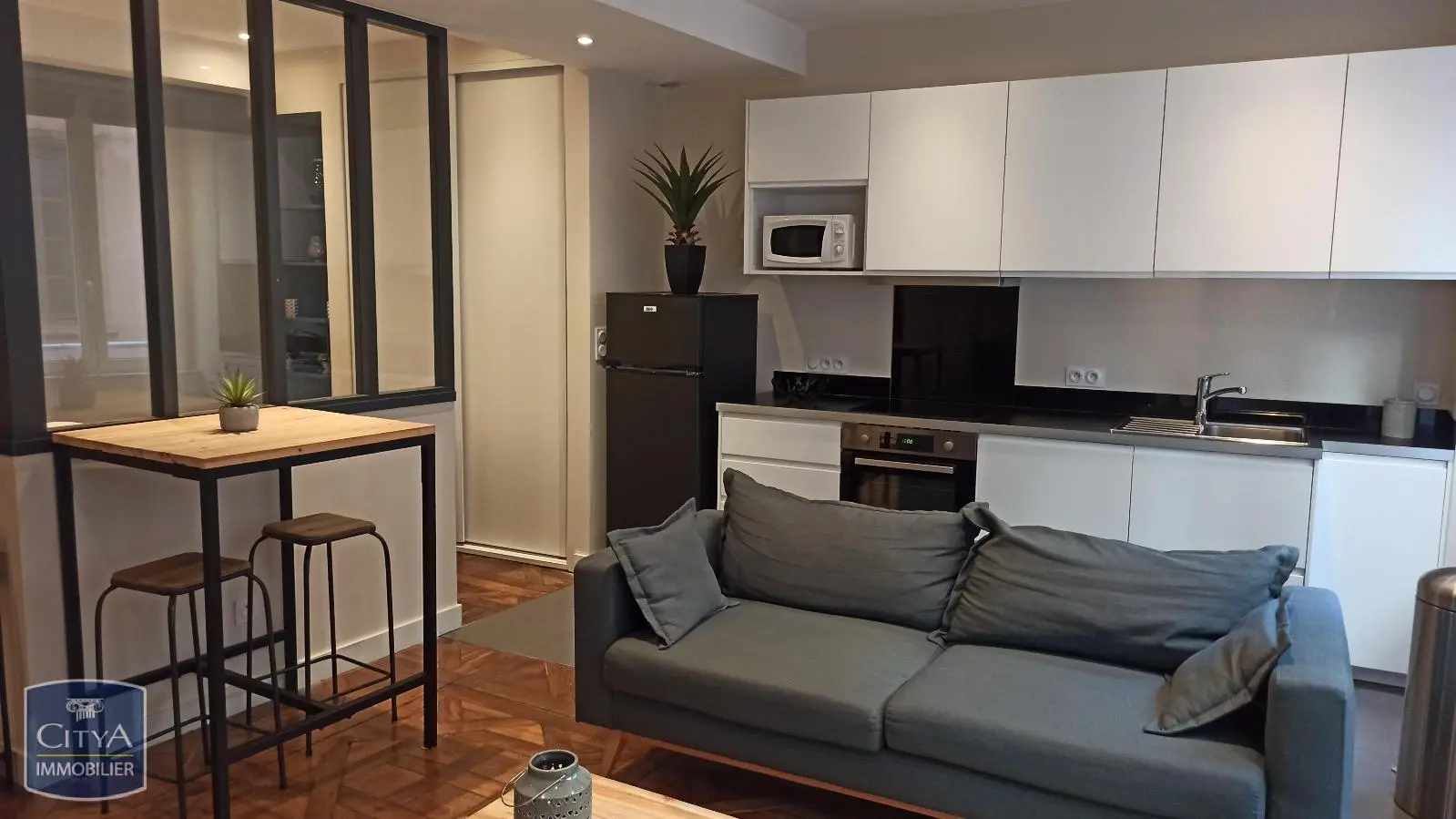 Photo 1 Appartement 2 pièces 31.81m²