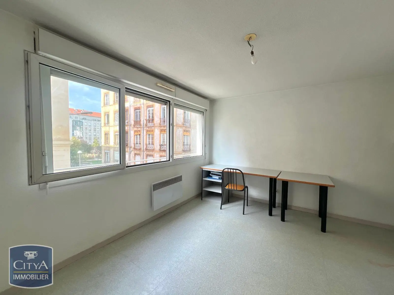 Photo 1 Appartement 1 pièce 19.48m²