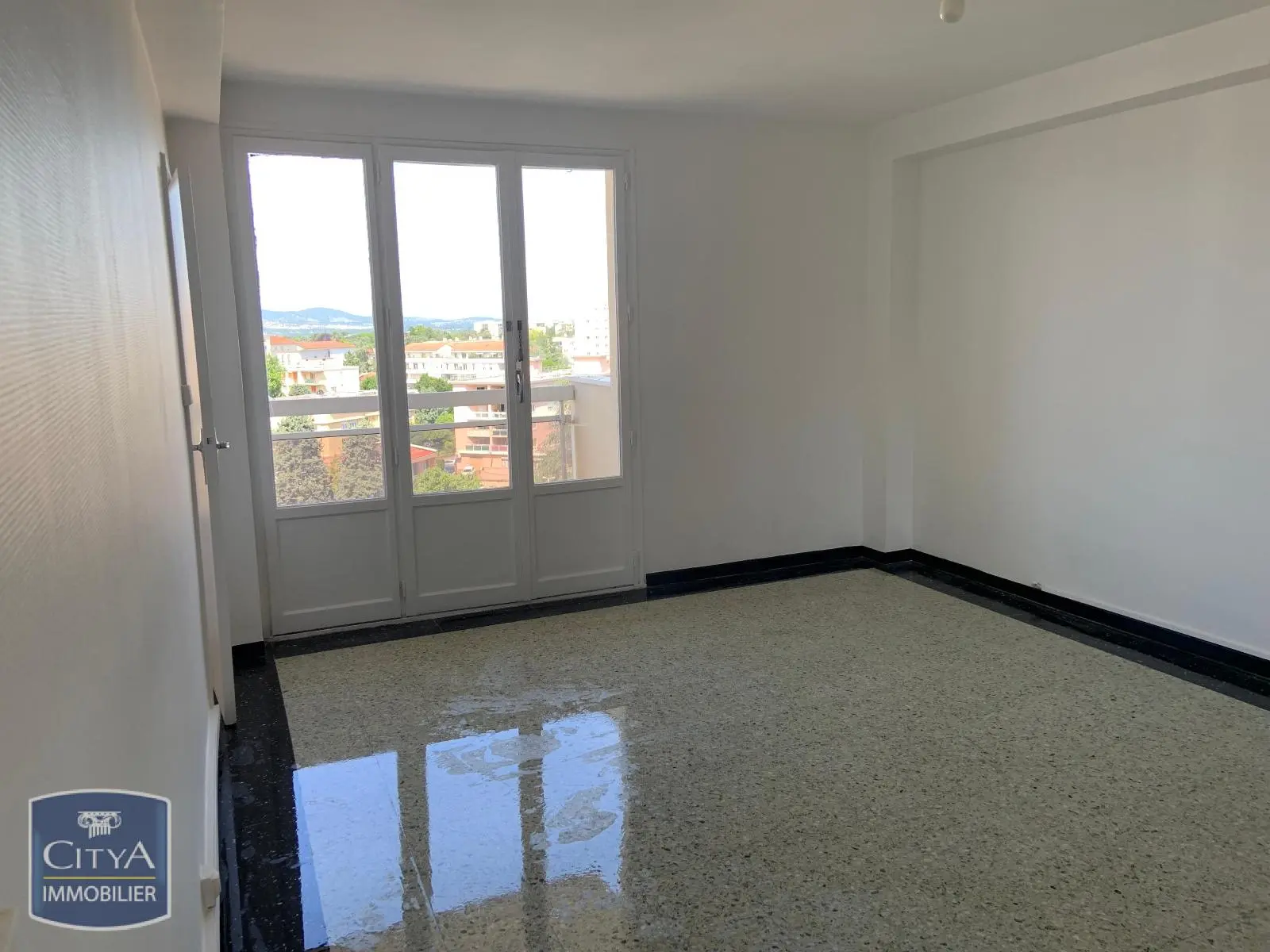 Photo 1 Appartement 4 pièces 69.73m²