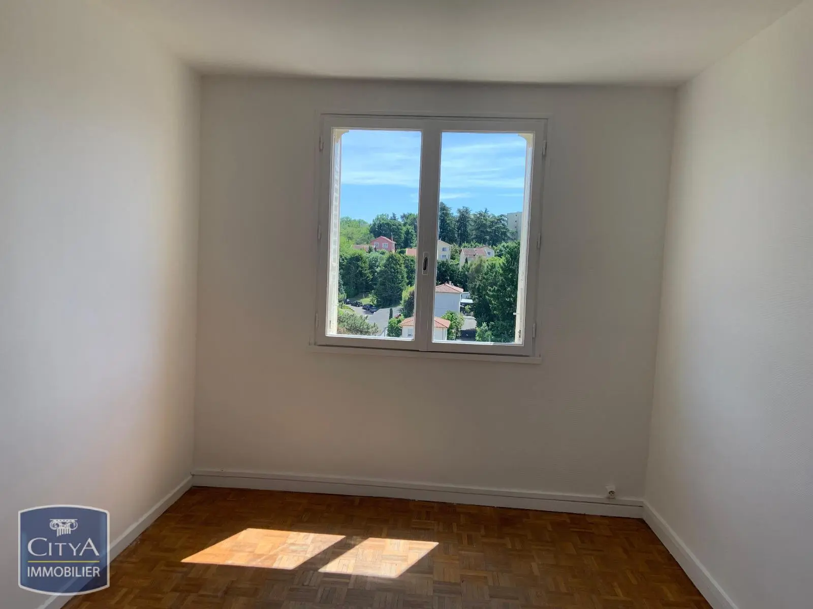 Photo 3 Appartement 4 pièces 69.73m²
