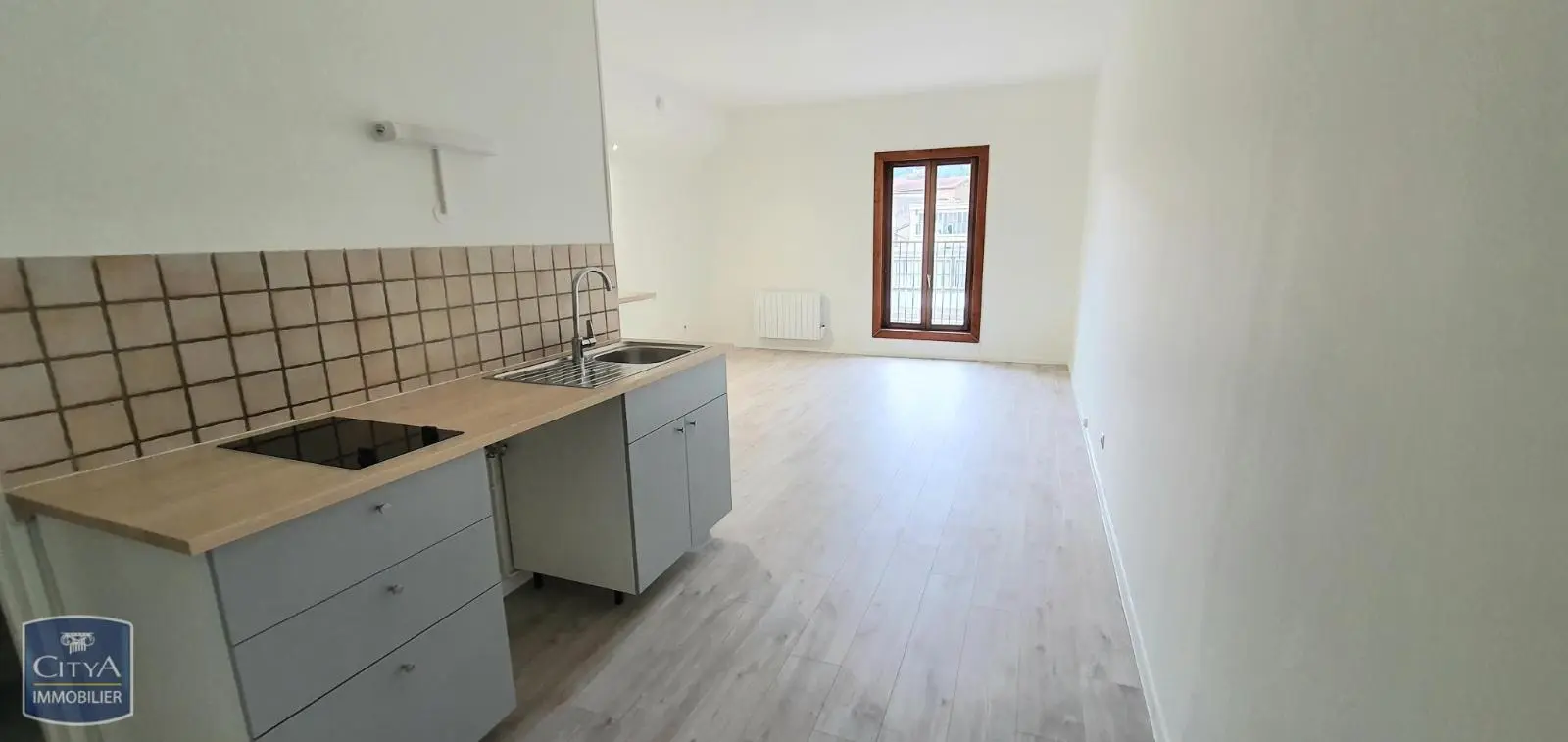 Photo 1 Appartement 1 pièce 33.12m²