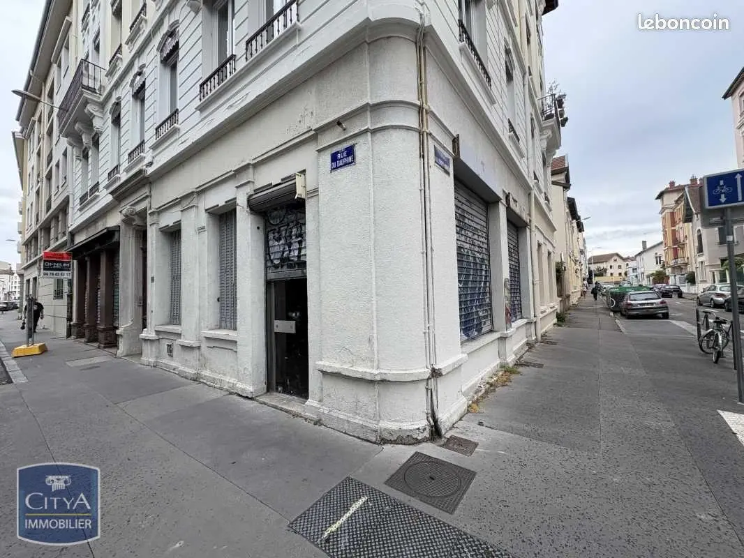 Photo 1 Local Commercial