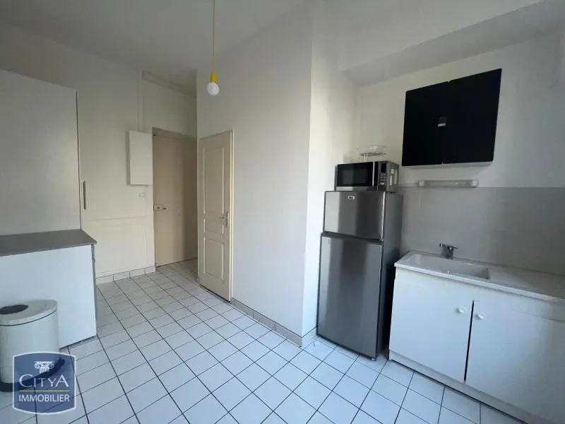 Photo 3 Appartement 1 pièce 24.82m²