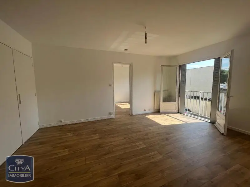 Photo 1 Appartement 2 pièces 45.72m²