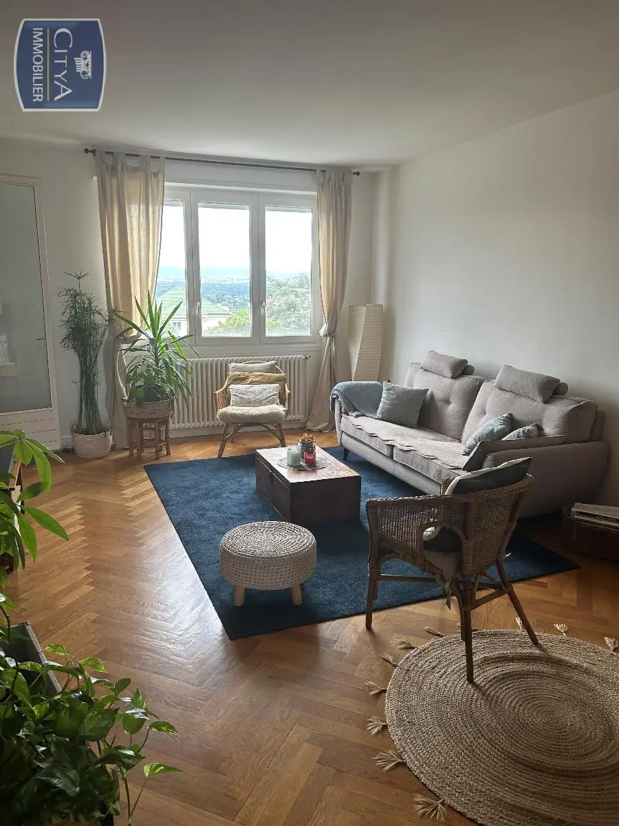 Photo 1 Appartement 4 pièces 100m²