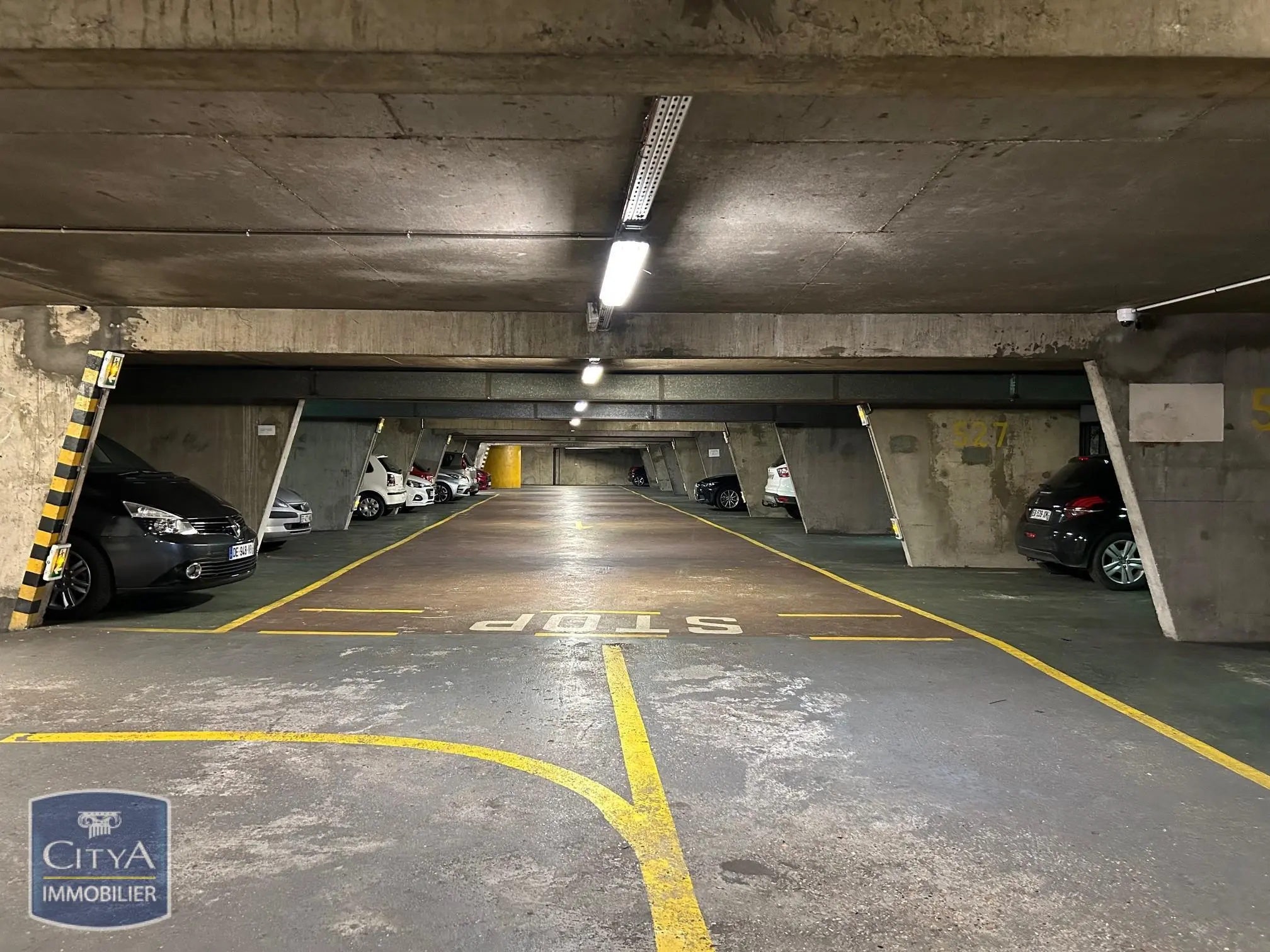 Photo 5 Parking