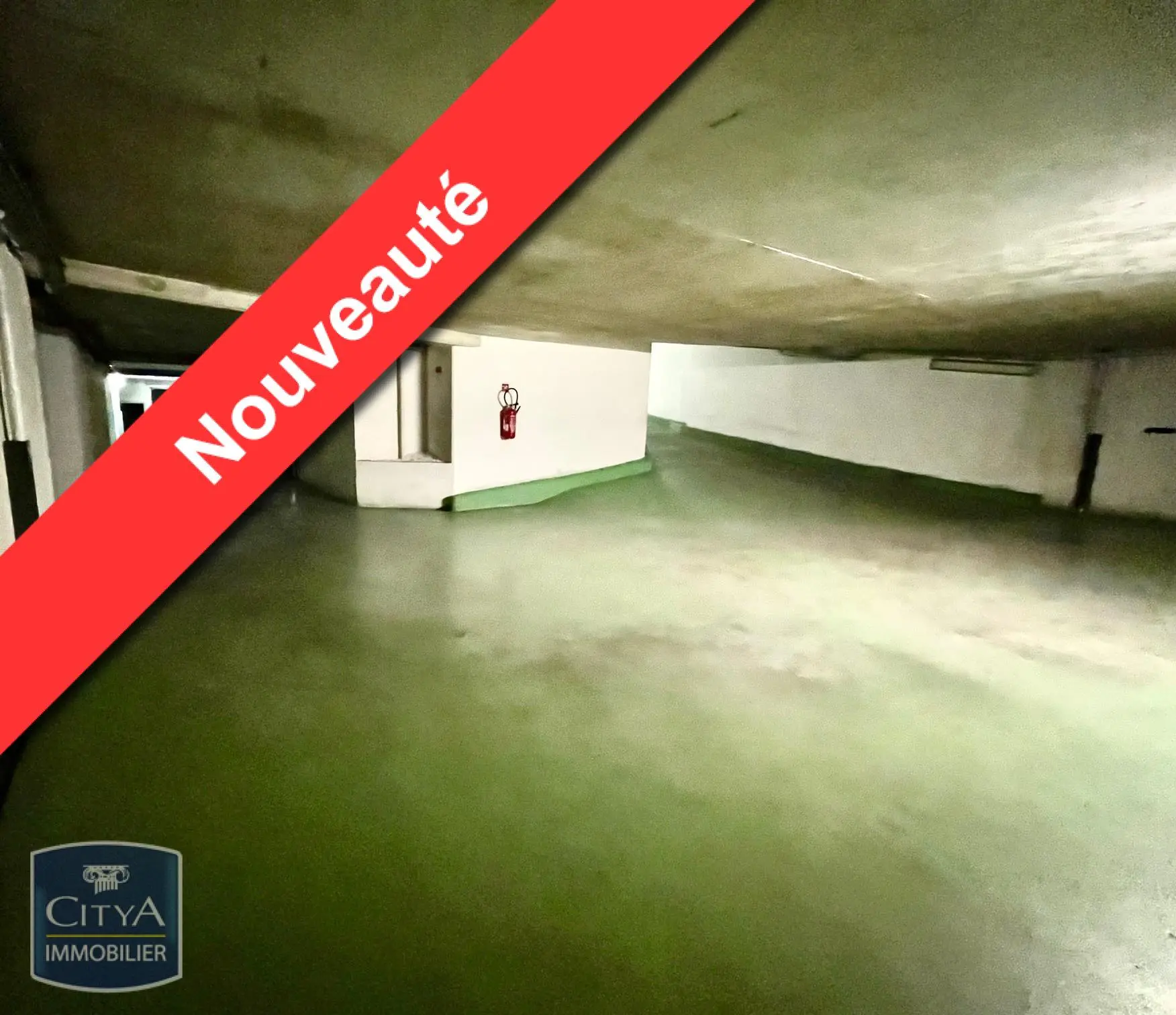 Photo 3 Parking 12m²