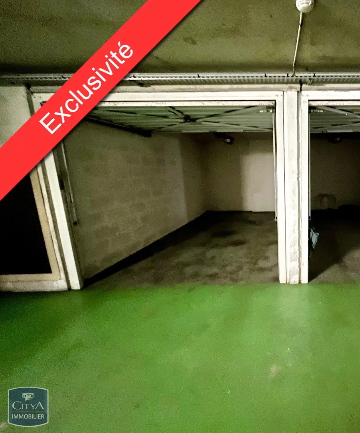 Photo 2 Parking 12m²