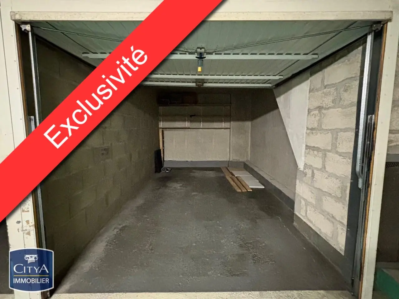 Photo 1 Parking 12.5m²