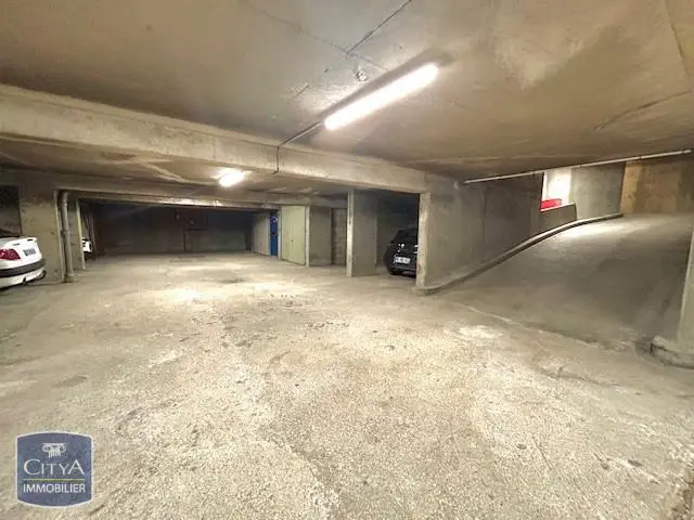 Photo 5 Parking 12.45m²
