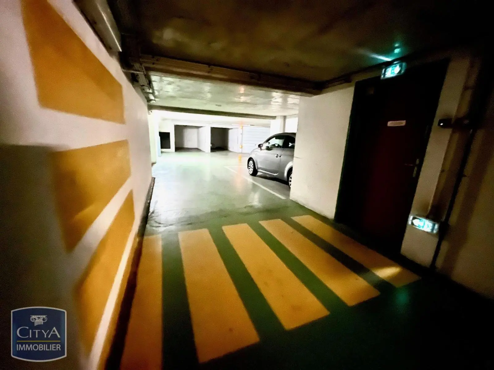 Photo 4 Parking 14.5m²