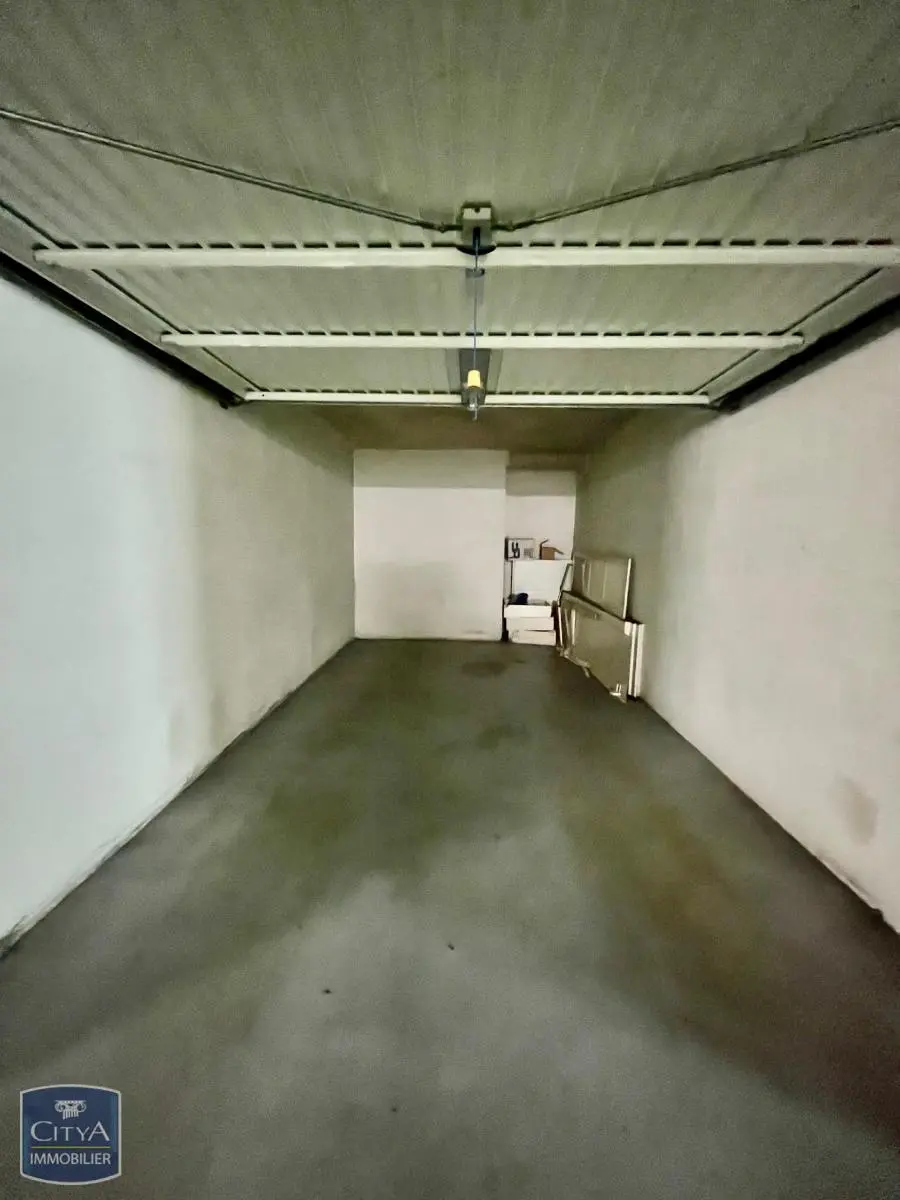 Photo 2 Parking 14.5m²