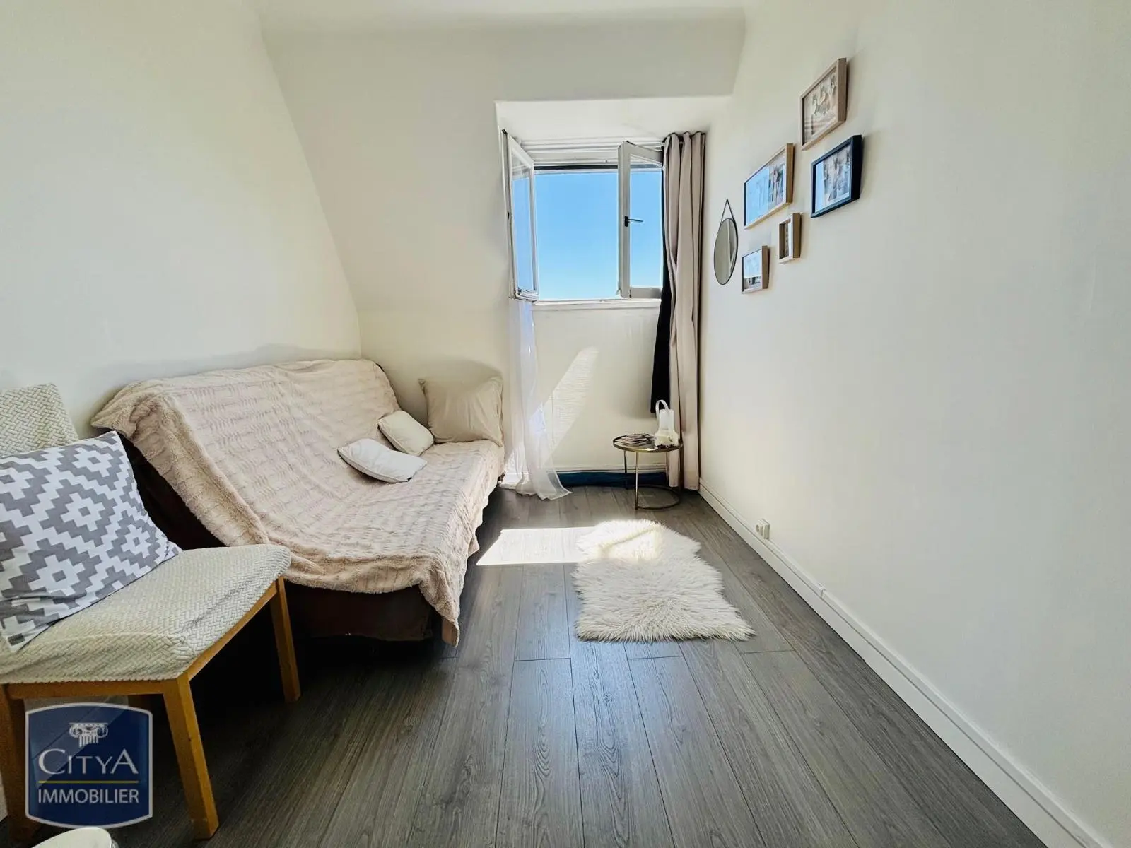 Photo 2 Appartement 1 pièce 9.08m²