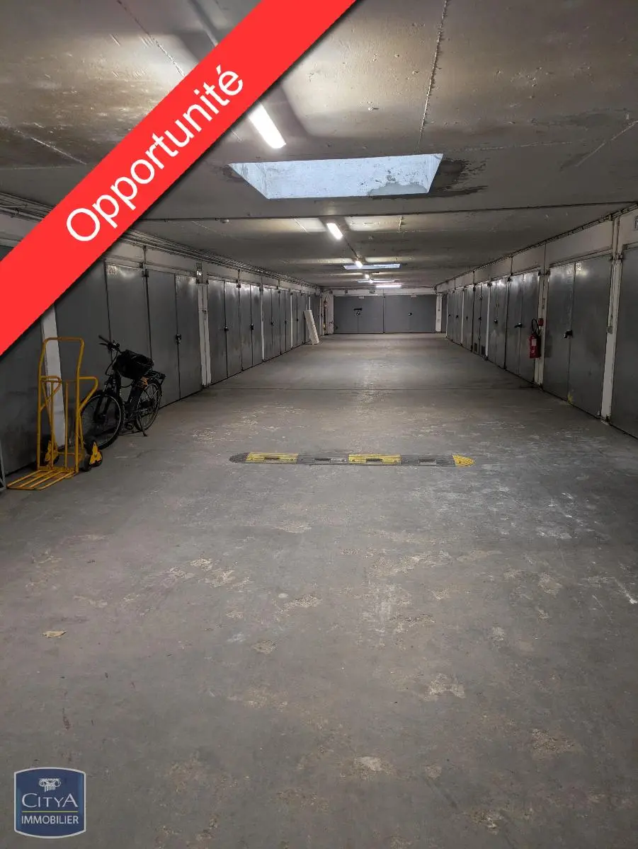 Photo 2 Parking 13m²