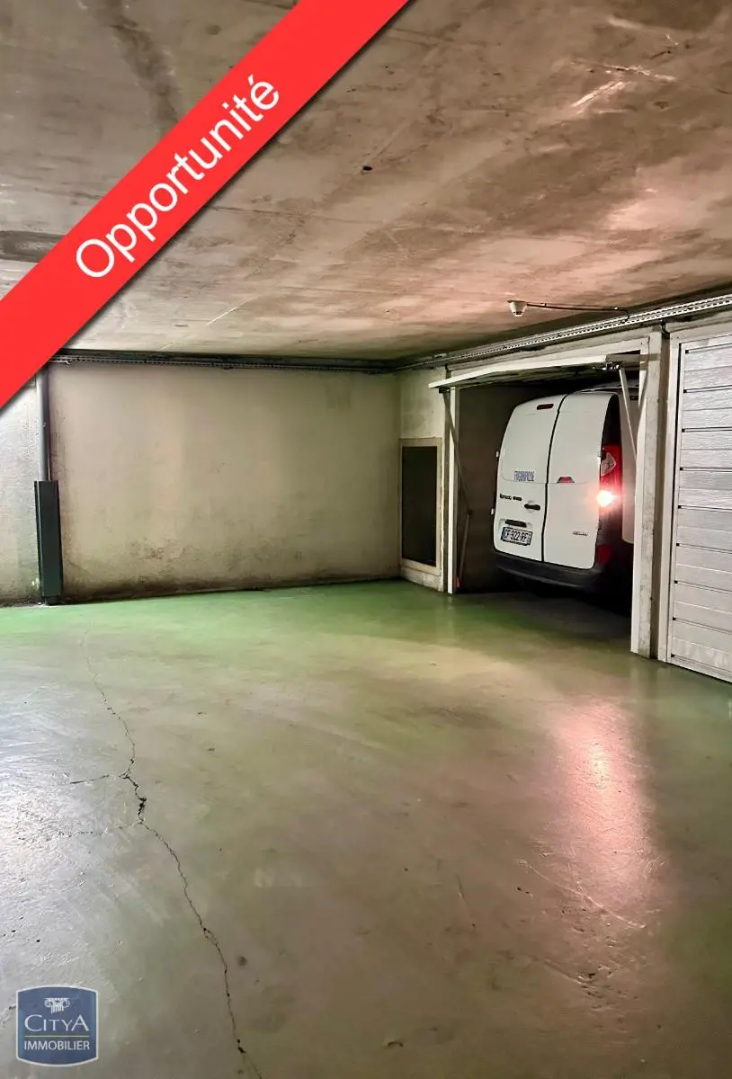 Photo 1 Parking 12m²