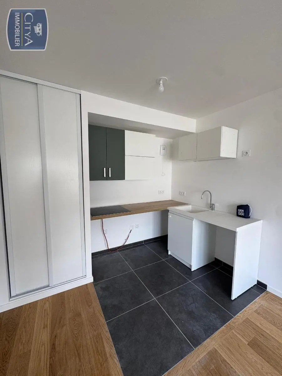 Photo 3 Appartement 1 pièce 29.74m²