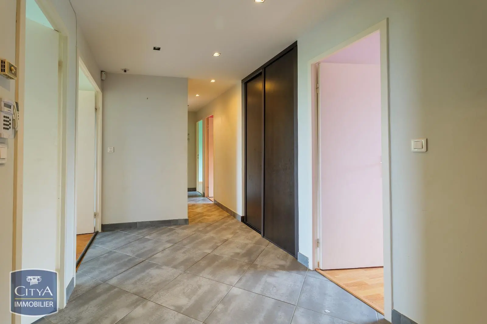 Photo 11 Appartement 5 pièces 116.05m²